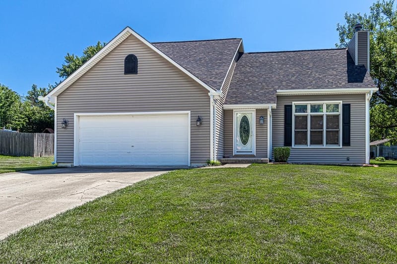 605 Judith St, Gower, MO 64454