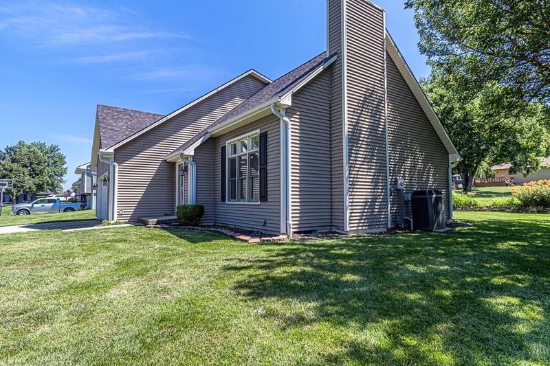 605 Judith St, Gower, MO 64454