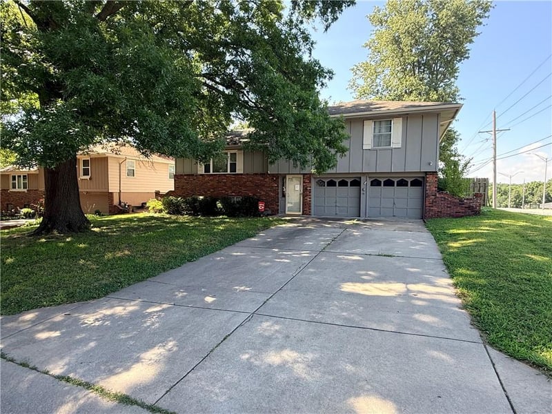 5001 57th Ter, Kansas City, MO 64119