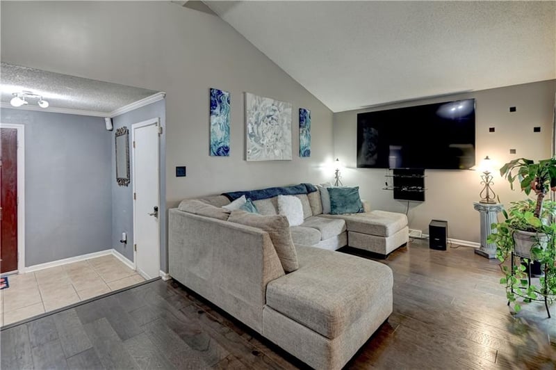 8809 109th Ter, Kansas City, MO 64134