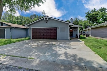 8809 E 109th Ter, Kansas City, MO 64134