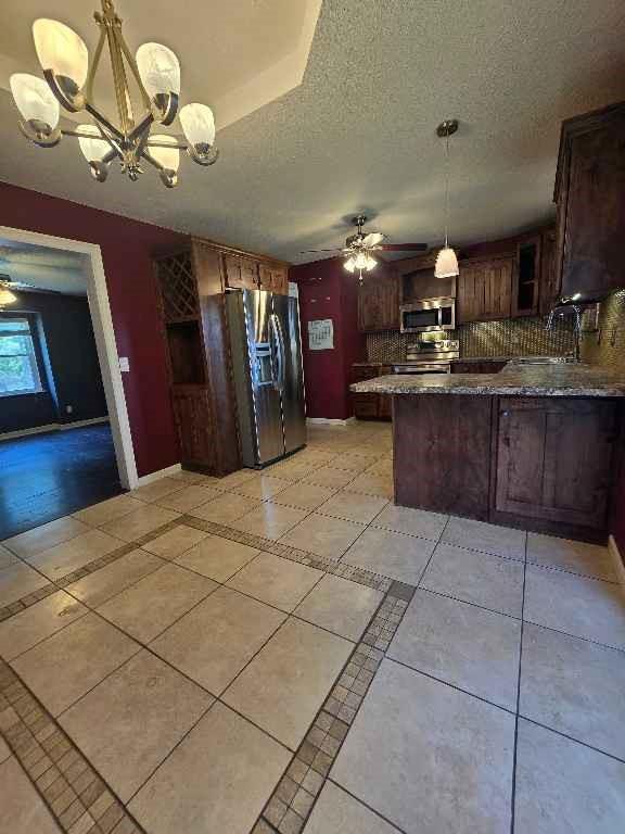 108 11th St, Leavenworth, KS 66048
