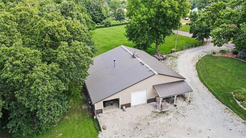 22165 171st St, Basehor, KS 66007