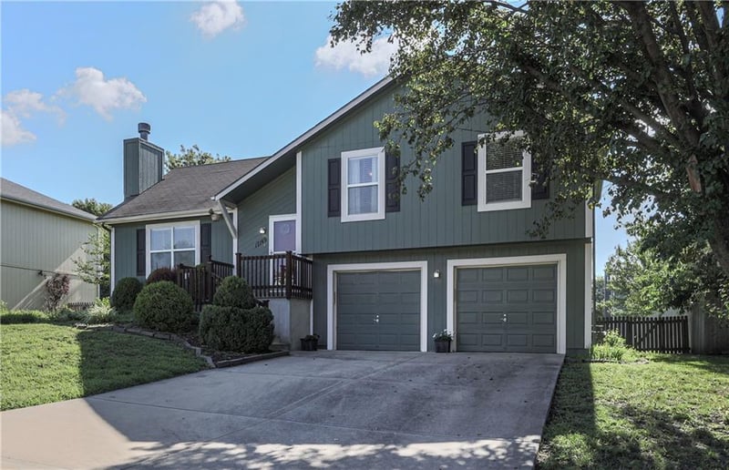 17149 Jessica St, Gardner, KS 66030