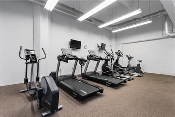 2029 Grand Blvd #115, Kansas City, MO 64108