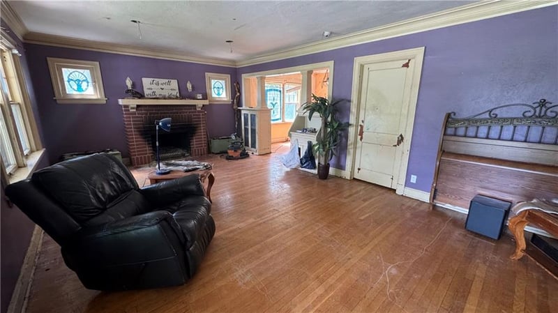 1812 135th St, Grandview, MO 64030