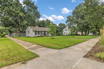 1400 E 76th Ter, Kansas City, MO 64131