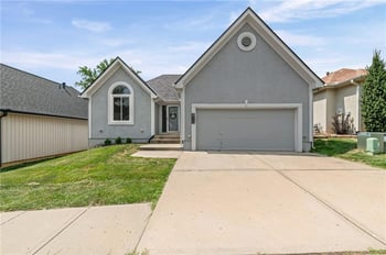 4715 NW 59th Ct, Kansas City, MO 64151