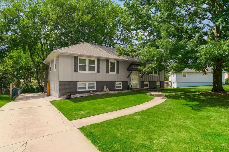 7324 Euclid Ave, Kansas City, MO 64118