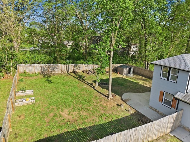 4927 Woodland Ave, Kansas City, MO 64110