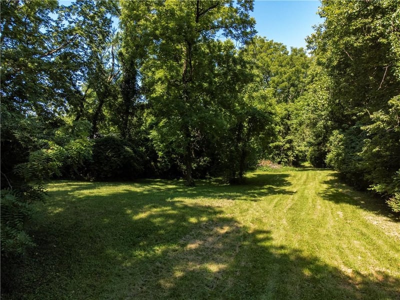 604 Dickinson Rd, Independence, MO 64050