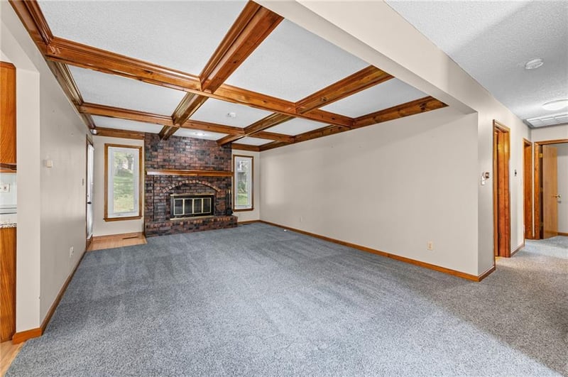 5836 Indiana Ave, Gladstone, MO 64119