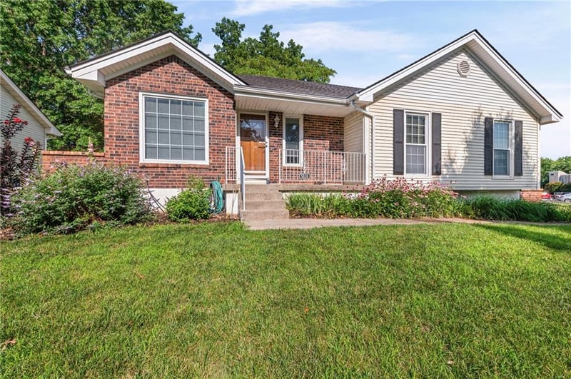 5836 Indiana Ave, Gladstone, MO 64119