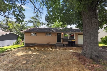4607 Mersington Ave, Kansas City, MO 64130