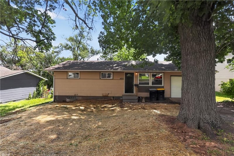 4607 Mersington Ave, Kansas City, MO 64130