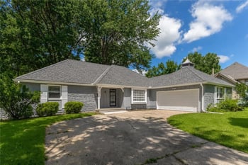 5200 Pleasant Ave, Kansas City, MO 64133