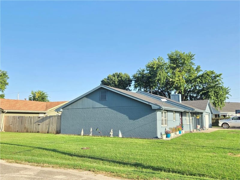 2000 N 11th St, Independence, KS 67301