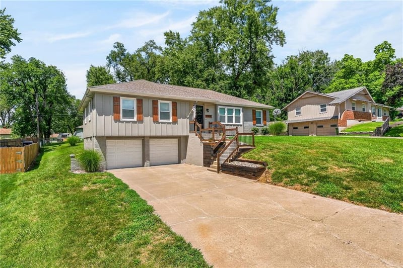 11300 61st St, Raytown, MO 64133