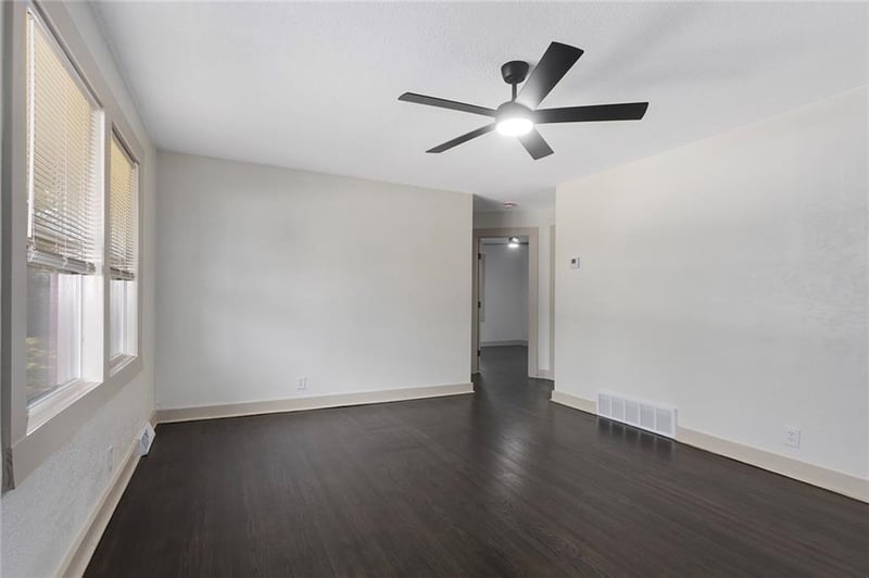 508 Jefferson St, Lee's Summit, MO 64063
