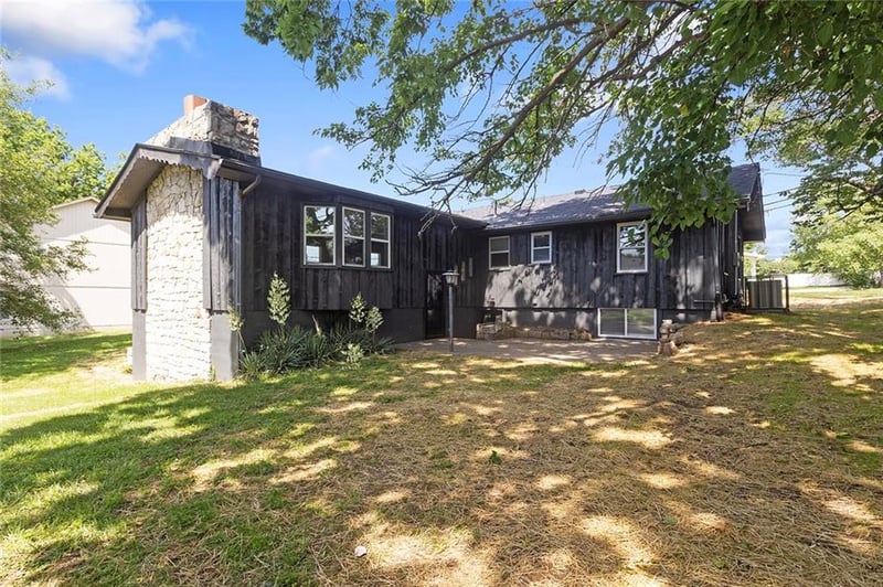508 Jefferson St, Lee's Summit, MO 64063