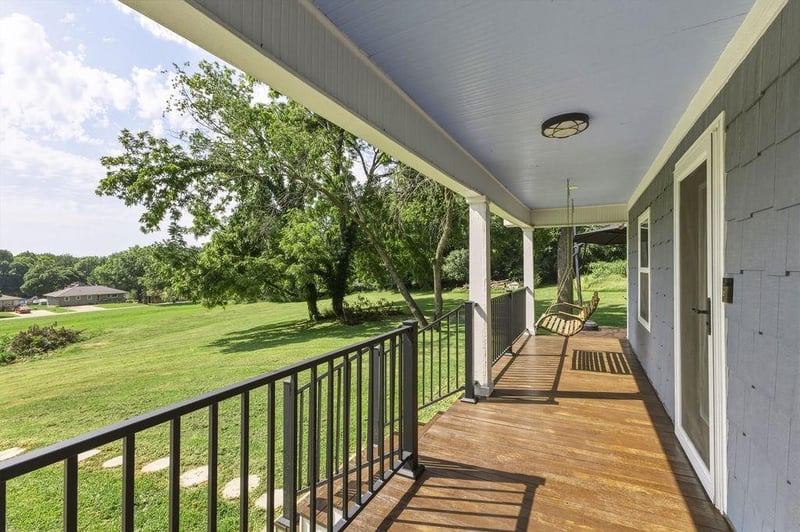 315 Harrington Ave, St Joseph, MO 64504