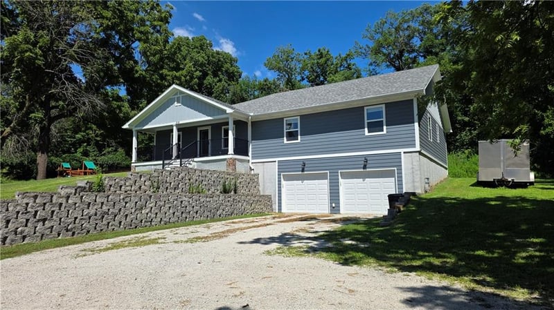 315 Harrington Ave, St Joseph, MO 64504
