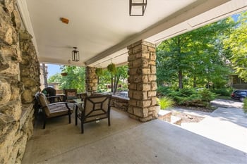 3717 Tracy Ave, Kansas City, MO 64109