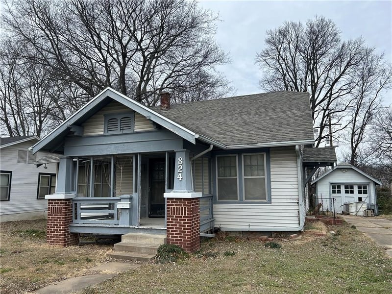824 Main St, Independence, KS 67301