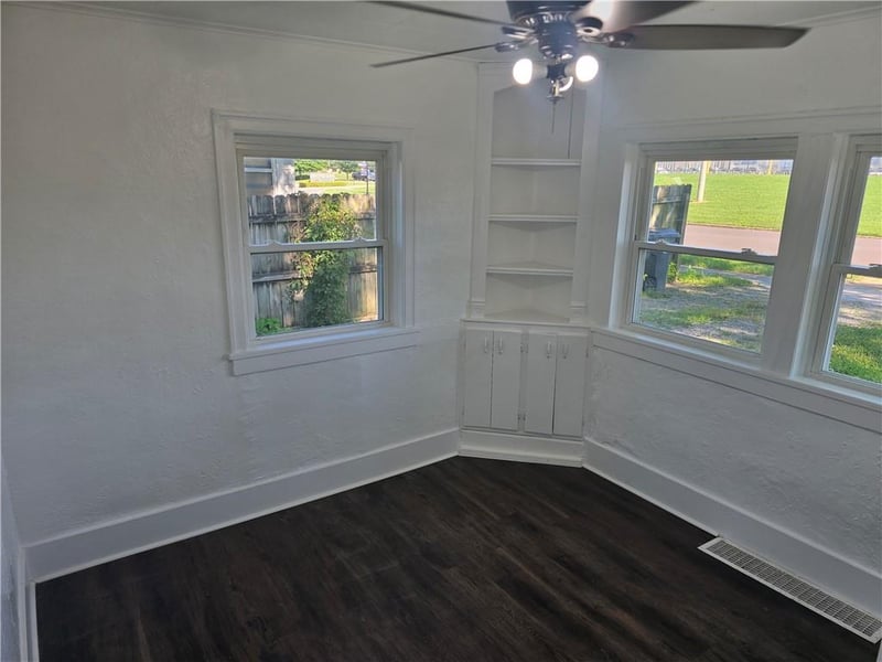 1719 3rd St, Sedalia, MO 65301