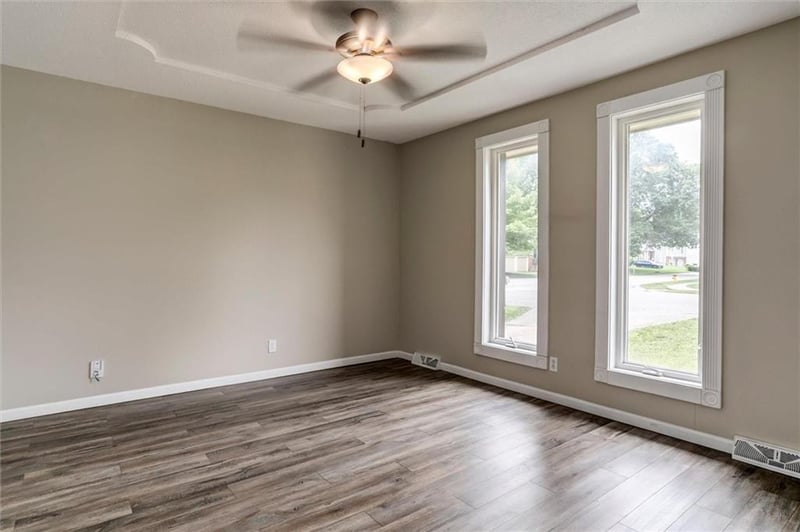 12315 100th Pl, Lenexa, KS 66215