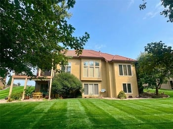 6019 NW 107 St, Kansas City, MO 64154