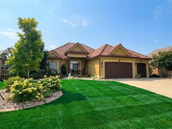 6019 NW 107 St, Kansas City, MO 64154