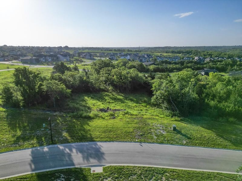 11525 Deer Ridge Dr, Olathe, KS 66061