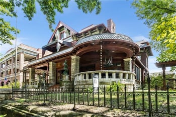 425 Gladstone Blvd, Kansas City, MO 64124