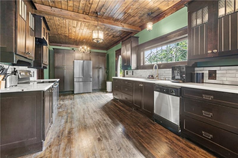 412 Van Brunt Blvd, Kansas City, MO 64123