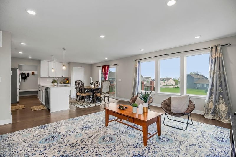 3813 Maryville Pl, Lee's Summit, MO 64082