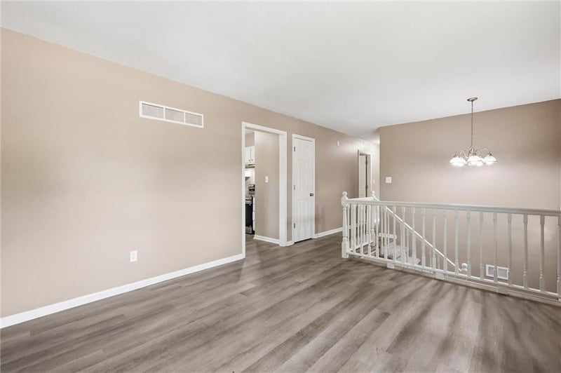 1822 Grove Dr, Independence, MO 64058