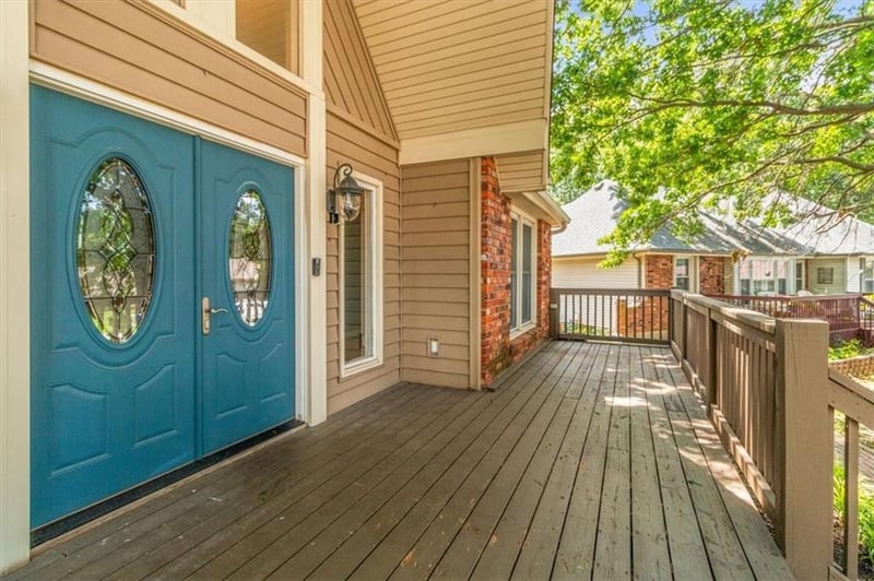 3105 71st St, Gladstone, MO 64119