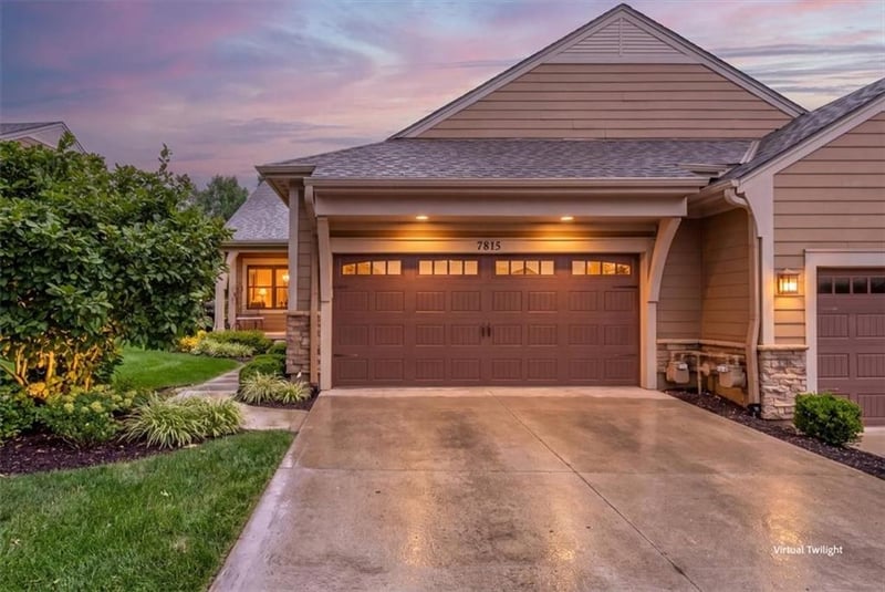 7815 158th Ter, Overland Park, KS 66223
