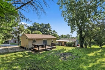 7809 E 48th Ter, Kansas City, MO 64129