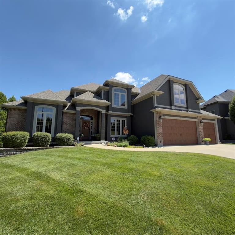 7825 Kirkwood Ave, Kansas City, MO 64151