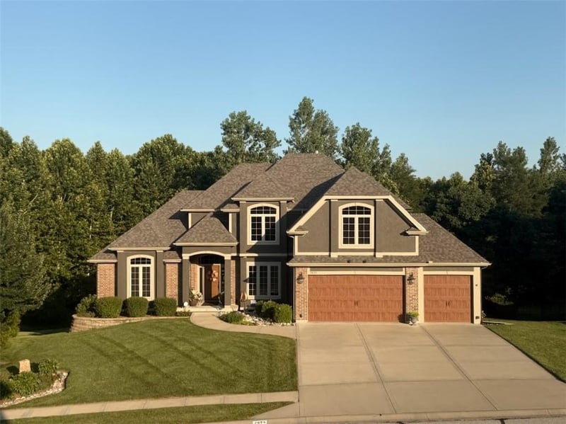 7825 Kirkwood Ave, Kansas City, MO 64151