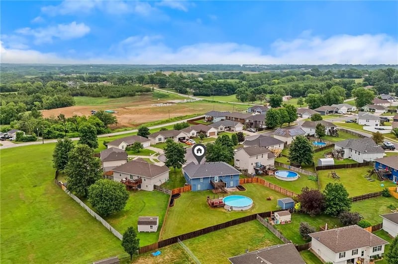 2227 Ivory Cir, Excelsior Springs, MO 64024