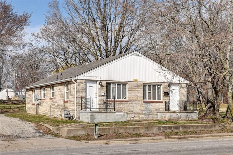 726 N Noland Rd, Independence, MO 64050