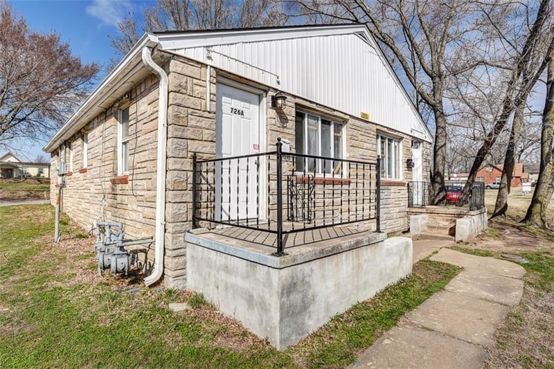 726 N Noland Rd, Independence, MO 64050