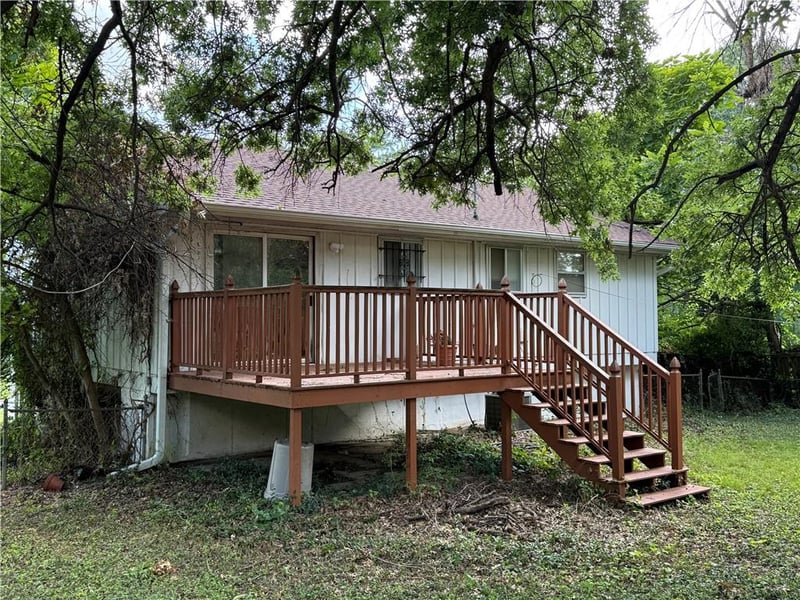 8512 91st St, Kansas City, MO 64138