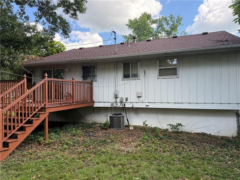 8512 91st St, Kansas City, MO 64138