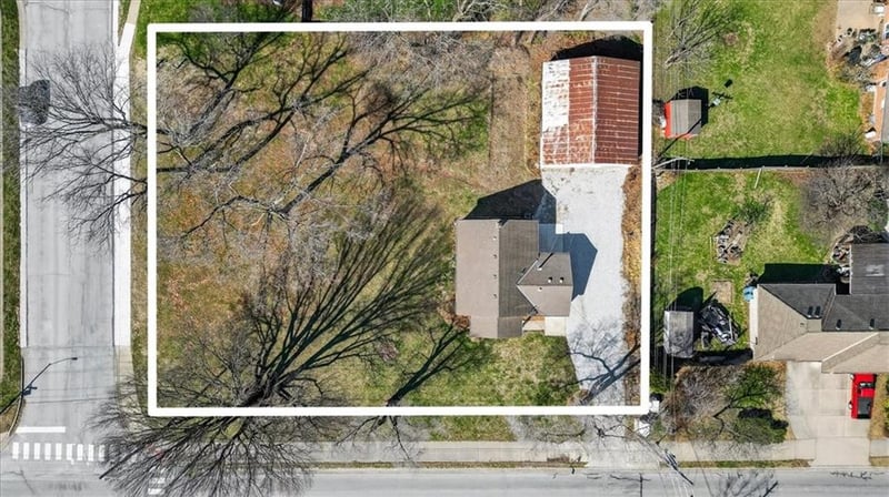 1490 Independence Ave, Lee's Summit, MO 64086
