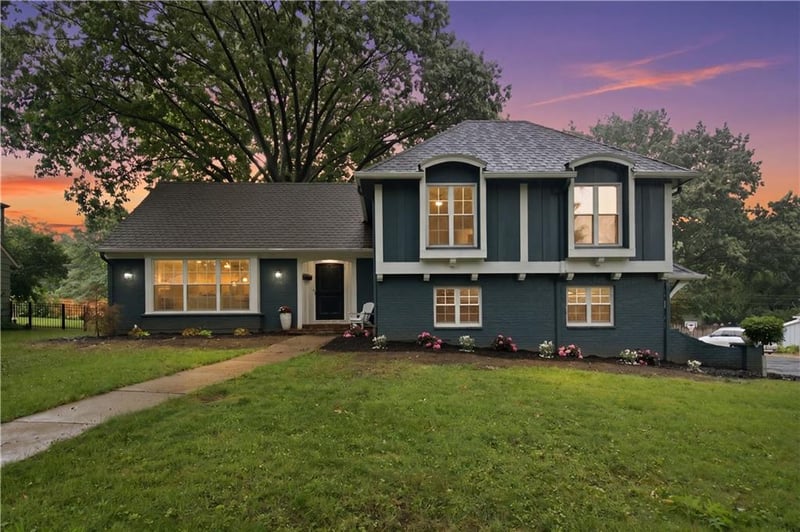 8117 Granada Rd, Prairie Village, KS 66208
