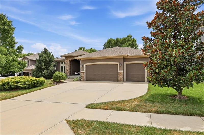 4407 NE 94th Ct, Kansas City, MO 64156